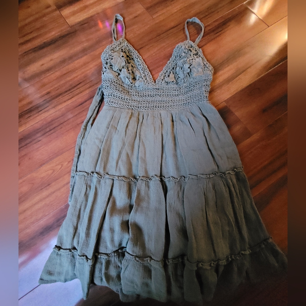 Elegant Lace Trimmed Olive Green Dress